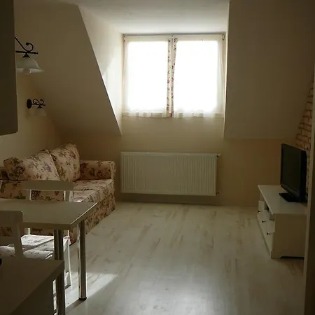 Apartment Romantic In